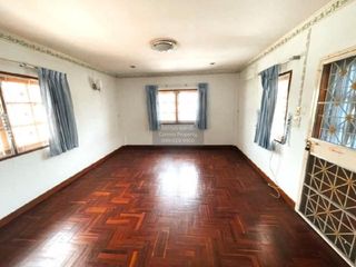 For sale 3 ベッドルーム house in Sam Phran, Nakhon Pathom