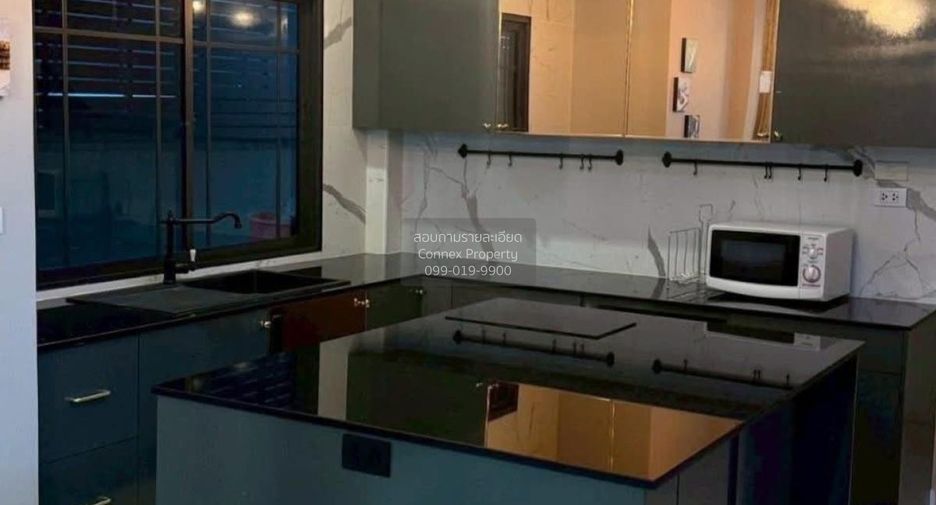For sale 4 bedrooms house in Pak Kret, Nonthaburi