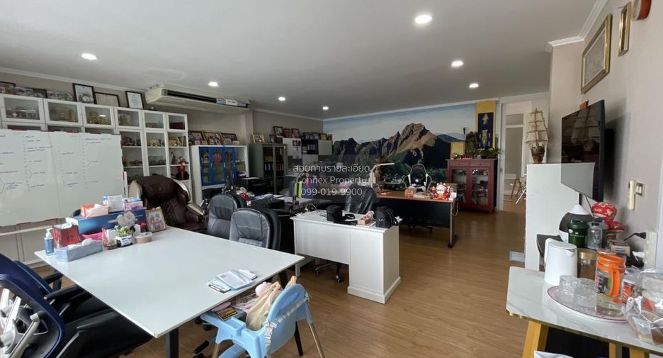 Haus zum Kauf mit 4 Zimmer in Min Buri, Bangkok