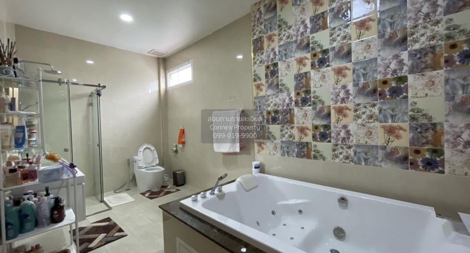 Haus zum Kauf mit 4 Zimmer in Min Buri, Bangkok