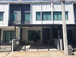 À vendre 3 chambres maison de ville à Bang Bua Thong, Nonthaburi