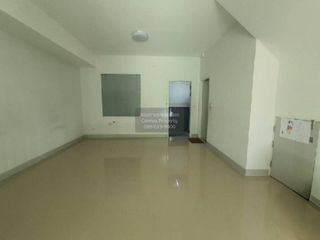 À vendre 3 chambres maison de ville à Bang Bua Thong, Nonthaburi