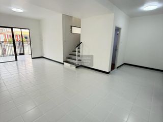 For sale 3 bedrooms townhouse in Khlong Luang, Pathum Thani