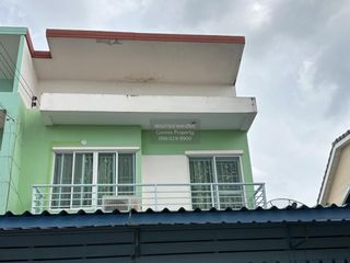 À vendre 3 chambres maison de ville à Mueang Samut Sakhon, Samut Sakhon