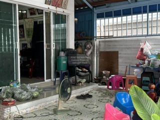 À vendre 3 chambres maison de ville à Mueang Samut Sakhon, Samut Sakhon