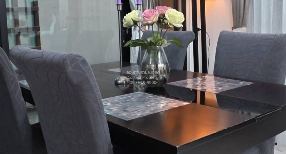 Casa adosada en venta de 4 habitaciones en Khan Na Yao, Bangkok
