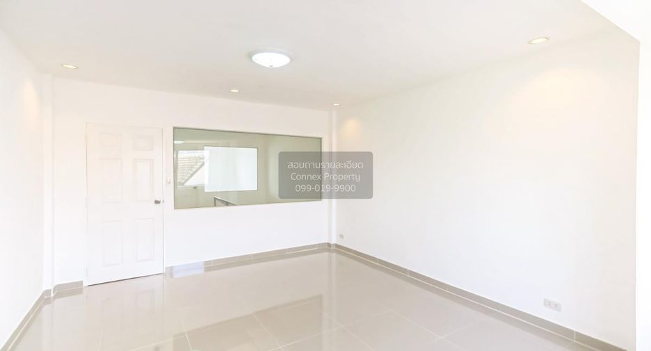 Casa adosada en venta de 5 habitaciones en Wang Thonglang, Bangkok