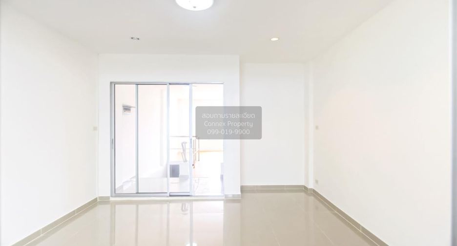 Casa adosada en venta de 5 habitaciones en Wang Thonglang, Bangkok