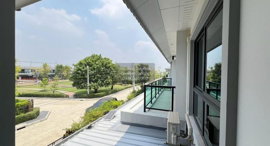 À vendre 4 chambres maison à Bang Khae, Bangkok