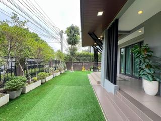 À vendre 4 chambres maison à Bang Khae, Bangkok