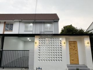 For sale 3 bedrooms townhouse in Khlong Luang, Pathum Thani
