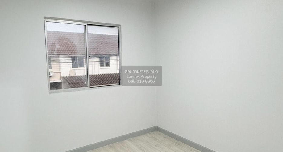 For sale 3 bedrooms townhouse in Khlong Luang, Pathum Thani