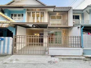 For sale 3 bedrooms townhouse in Bang Bua Thong, Nonthaburi