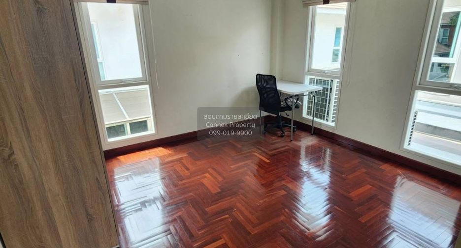 For sale 3 bedrooms house in Pak Kret, Nonthaburi