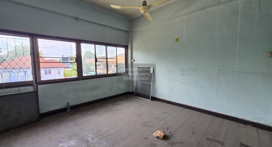 For sale 3 ベッドルーム retail Space in Nong Khaem, Bangkok