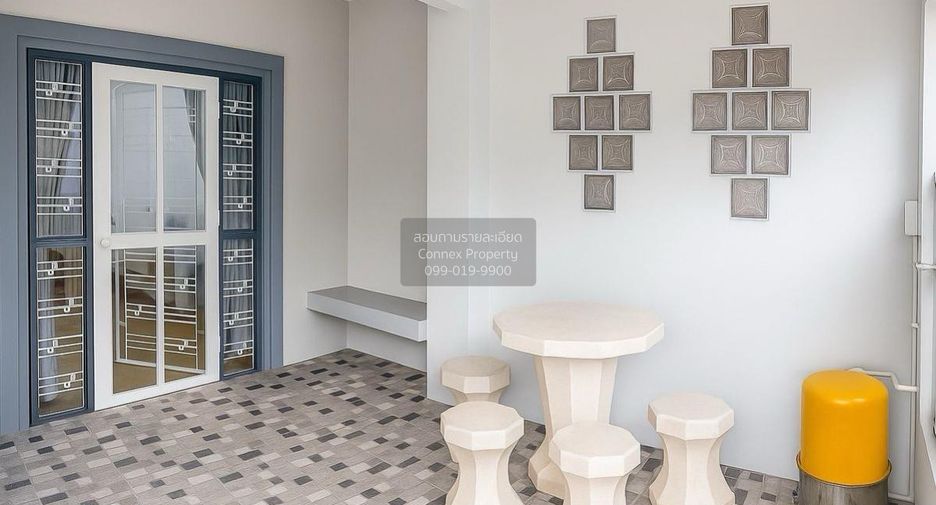 For sale 3 bedrooms townhouse in Khlong Luang, Pathum Thani