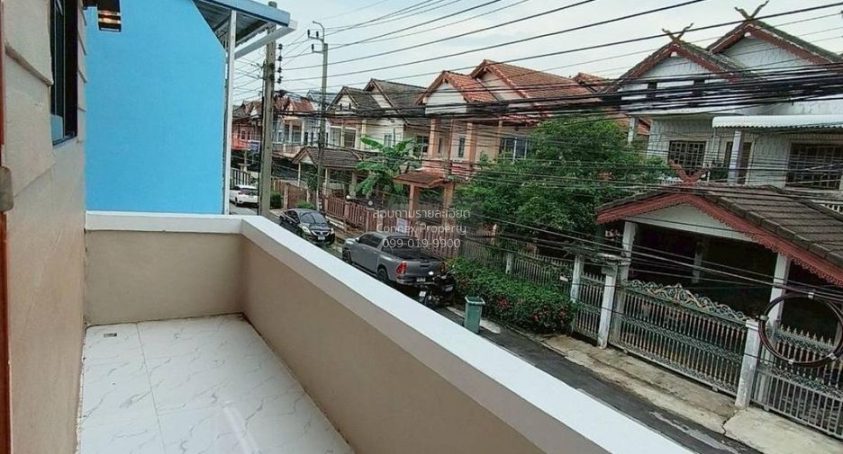 For sale 4 bedrooms townhouse in Bang Khen, Bangkok