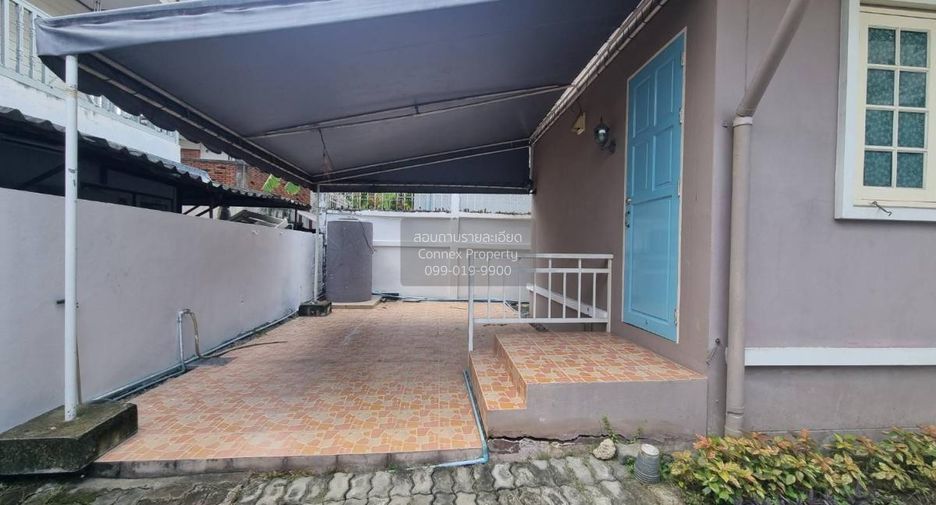 À vendre 4 chambres maison à Phra Khanong, Bangkok