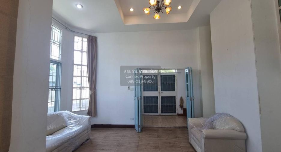 À vendre 4 chambres maison à Phra Khanong, Bangkok