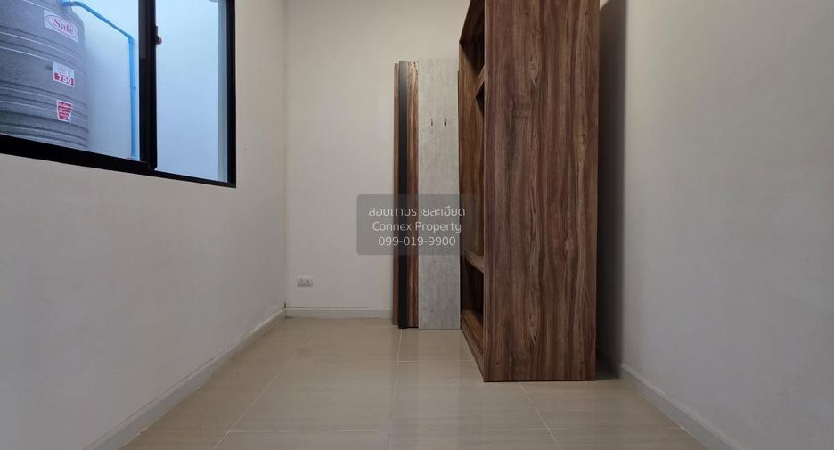 For sale 4 bedrooms townhouse in Bang Kruai, Nonthaburi