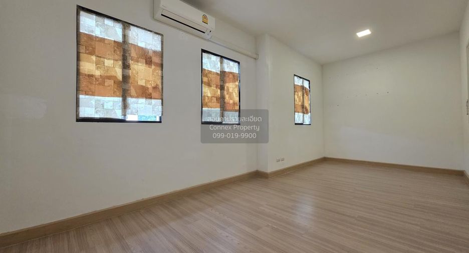 For sale 4 bedrooms townhouse in Bang Kruai, Nonthaburi