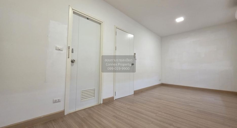 For sale 4 bedrooms townhouse in Bang Kruai, Nonthaburi