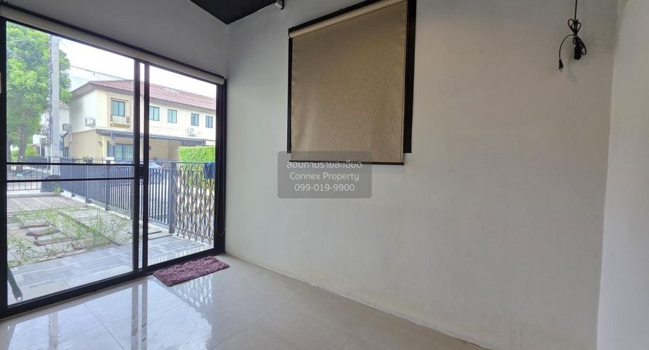 For sale 4 bedrooms townhouse in Bang Kruai, Nonthaburi