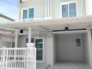 À vendre 3 chambres maison de ville à Bang Phli, Samut Prakan
