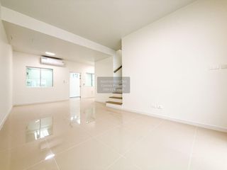 Reihenhaus zum Kauf mit 3 Zimmer in Bang Yai, Nonthaburi