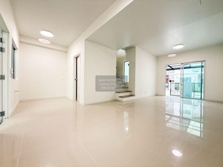 Reihenhaus zum Kauf mit 3 Zimmer in Bang Yai, Nonthaburi