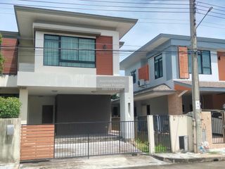 À vendre 4 chambres maison à Bang Bon, Bangkok