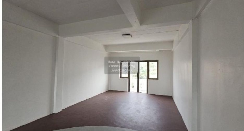 For sale 2 bedrooms retail Space in Nakhon Chai Si, Nakhon Pathom