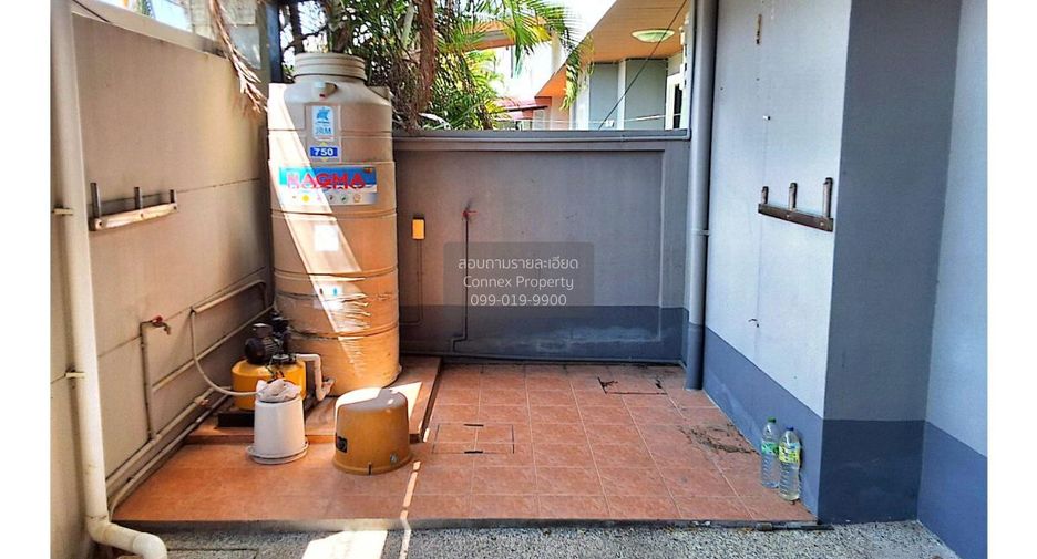 For sale 3 ベッドルーム townhouse in Cha Am, Phetchaburi