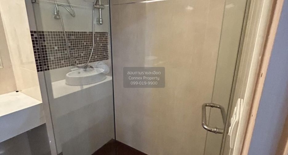 For sale 2 bedrooms condo in Bang Kapi, Bangkok