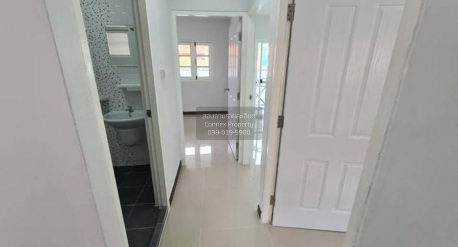 For sale 3 bedrooms townhouse in Khlong Luang, Pathum Thani