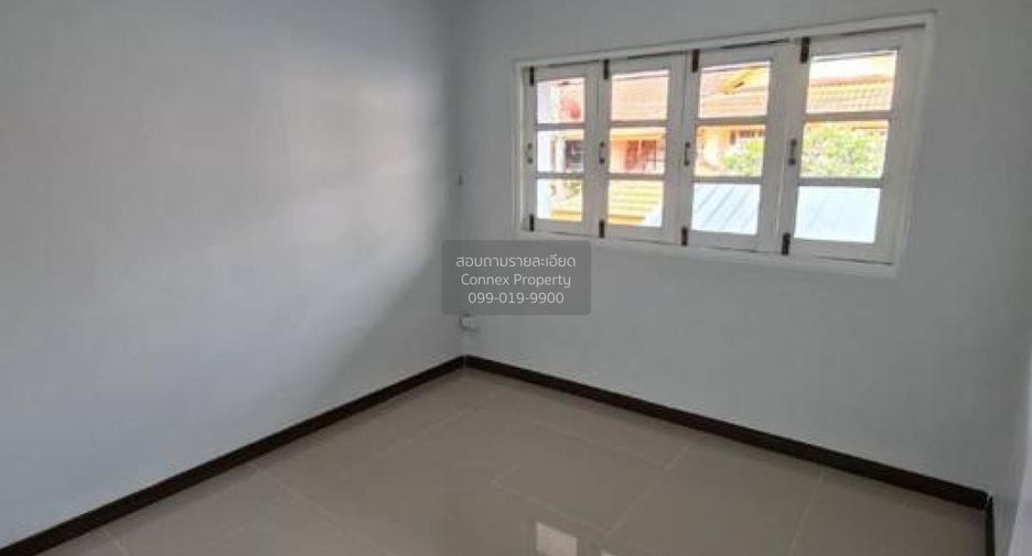 For sale 3 bedrooms townhouse in Khlong Luang, Pathum Thani