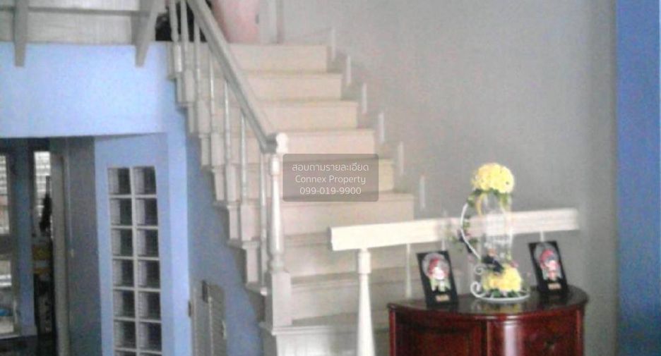 Casa adosada en venta de 4 habitaciones en Mueang Pathum Thani, Pathum Thani