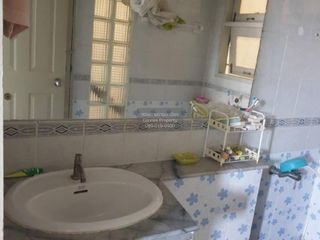 Casa adosada en venta de 4 habitaciones en Mueang Pathum Thani, Pathum Thani