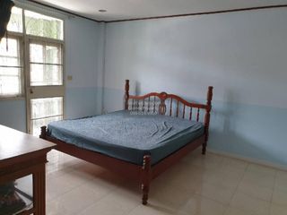 Casa adosada en venta de 4 habitaciones en Mueang Pathum Thani, Pathum Thani