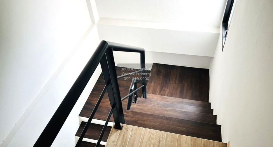 Casa adosada en venta de 1 habitaciones en Din Daeng, Bangkok