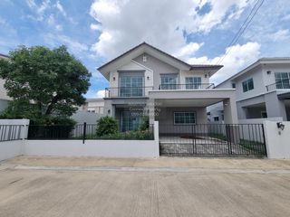À vendre 4 chambres maison à Sai Mai, Bangkok