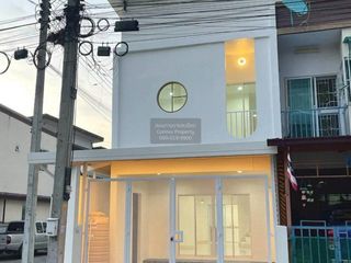 Reihenhaus zum Kauf mit 3 Zimmer in Lam Luk Ka, Pathum Thani