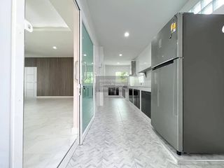 出售 5 卧室 独立屋 在 Nong Khaem, 曼谷