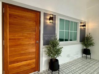 Casa adosada en venta de 3 habitaciones en Pak Kret, Nonthaburi
