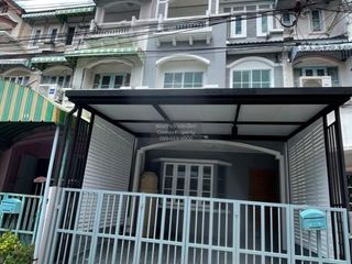 For sale 3 ベッドルーム townhouse in Bang Phli, Samut Prakan