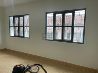 For sale 3 ベッドルーム townhouse in Bang Phli, Samut Prakan
