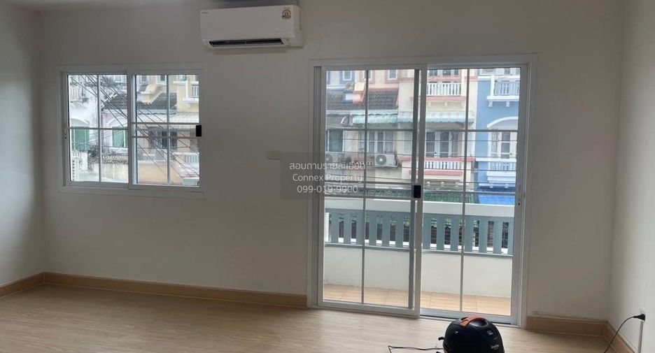 For sale 3 ベッドルーム townhouse in Bang Phli, Samut Prakan