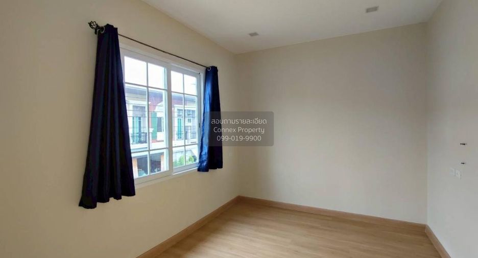 For sale 4 bedrooms townhouse in Bang Phli, Samut Prakan
