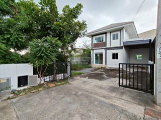 For sale 2 ベッドルーム house in Bang Phli, Samut Prakan