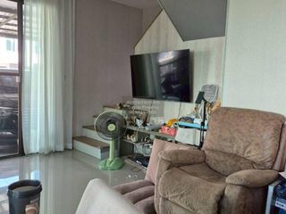 Casa adosada en venta de 3 habitaciones en Bang Bua Thong, Nonthaburi
